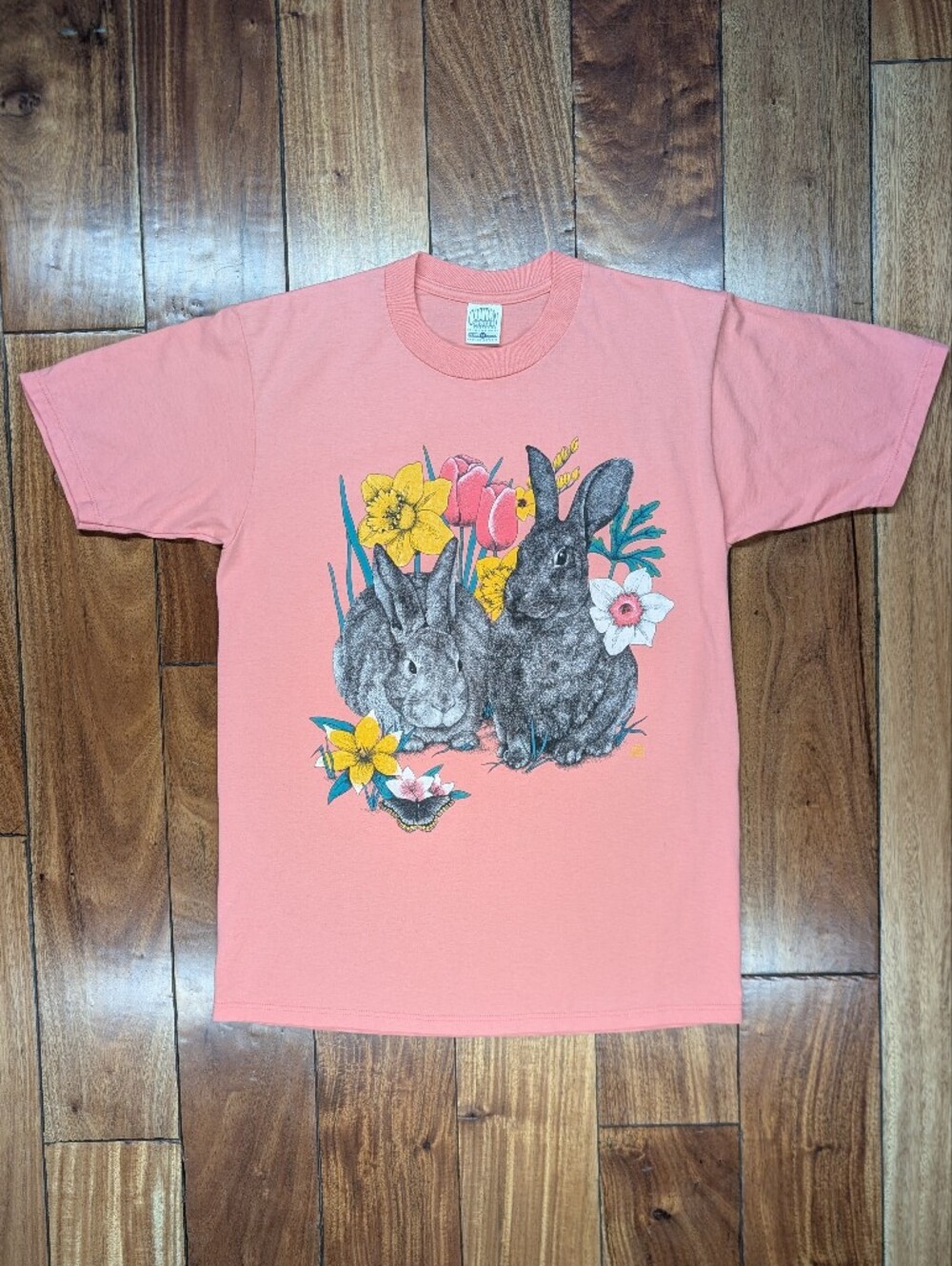 Cotton Grove Vintage Bunny T-shirt (M)